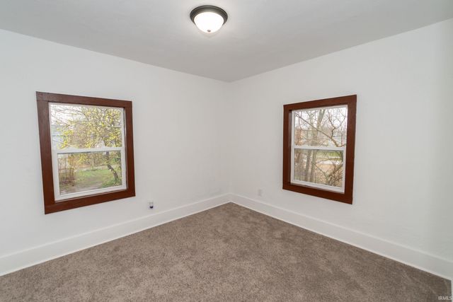 626 E Dubail Avenue, South Bend, IN 46613