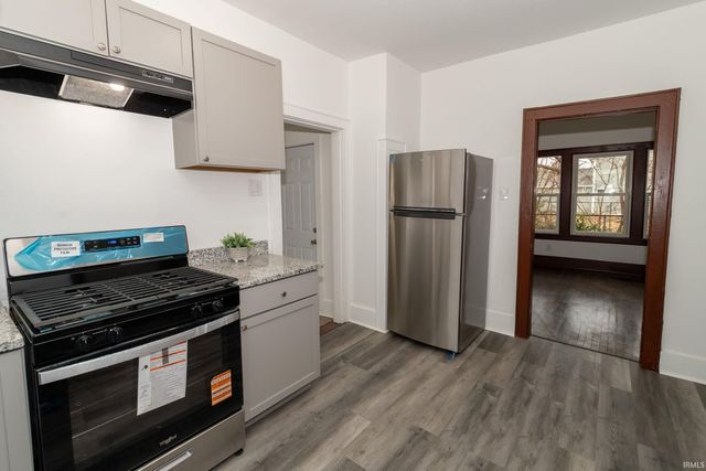 626 E Dubail Avenue, South Bend, IN 46613