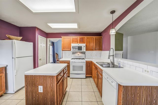 11610 Oak Lake Park Drive, Sugar Land, TX 77498