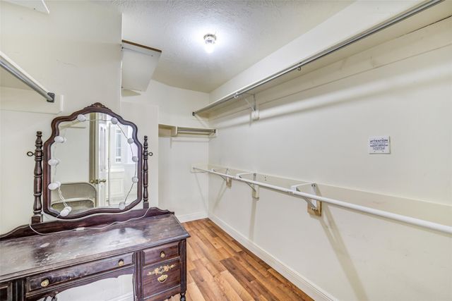 11610 Oak Lake Park Drive, Sugar Land, TX 77498