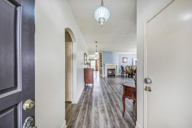 11610 Oak Lake Park Drive, Sugar Land, TX 77498