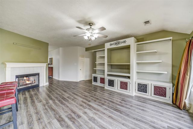 11610 Oak Lake Park Drive, Sugar Land, TX 77498