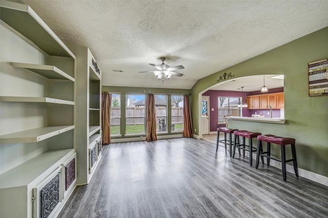 11610 Oak Lake Park Drive, Sugar Land, TX 77498