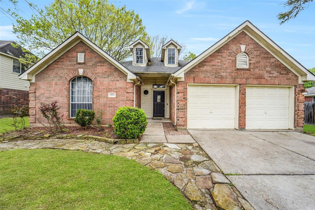 11610 Oak Lake Park Drive, Sugar Land, TX 77498