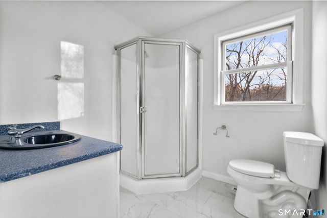 2 Greenwood Lane, Guilford, CT 06437