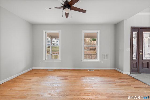 2 Greenwood Lane, Guilford, CT 06437