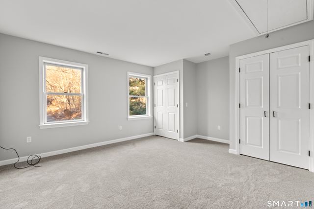 2 Greenwood Lane, Guilford, CT 06437