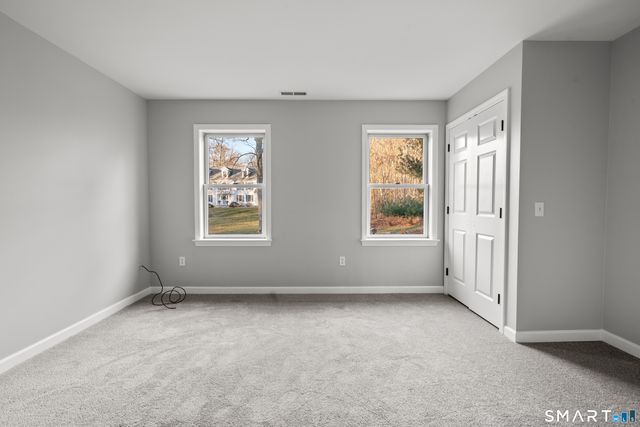 2 Greenwood Lane, Guilford, CT 06437