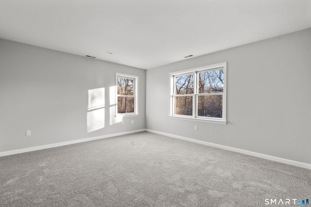 2 Greenwood Lane, Guilford, CT 06437