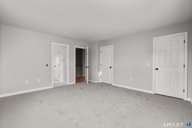 2 Greenwood Lane, Guilford, CT 06437