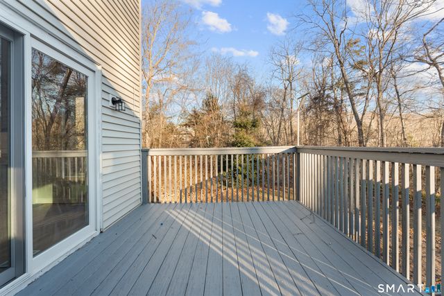 2 Greenwood Lane, Guilford, CT 06437