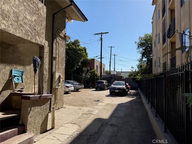 4512 S Figueroa, Los Angeles, CA 90037