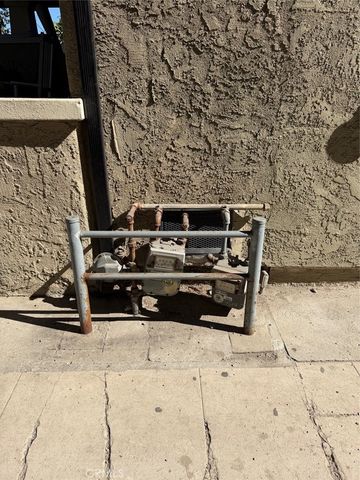 4512 S Figueroa, Los Angeles, CA 90037