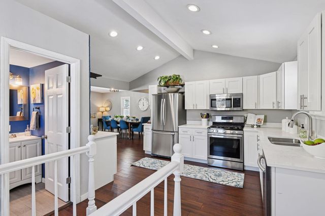 1504 Traymore Road, Hopkins, MN 55305