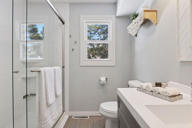 1504 Traymore Road, Hopkins, MN 55305