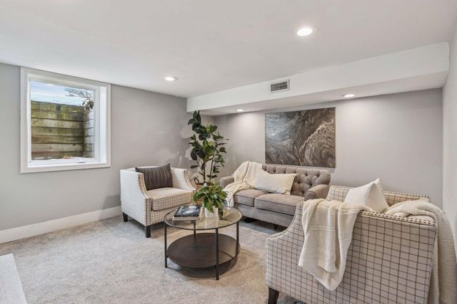 1504 Traymore Road, Hopkins, MN 55305