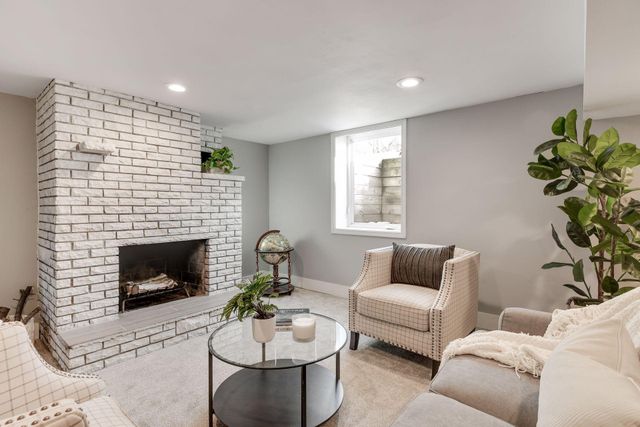 1504 Traymore Road, Hopkins, MN 55305