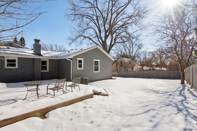 1504 Traymore Road, Hopkins, MN 55305