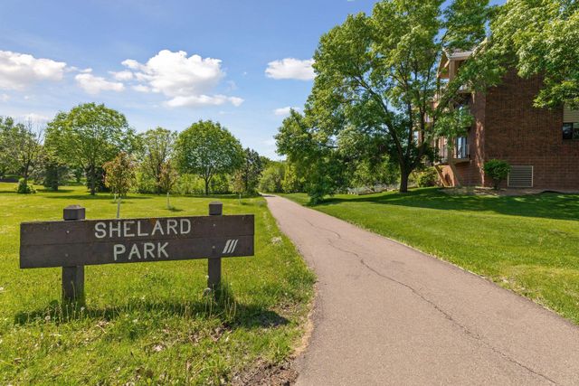 1504 Traymore Road, Hopkins, MN 55305