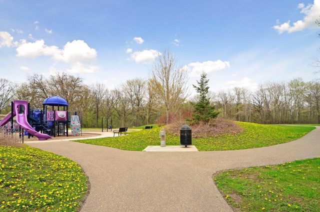 1504 Traymore Road, Hopkins, MN 55305