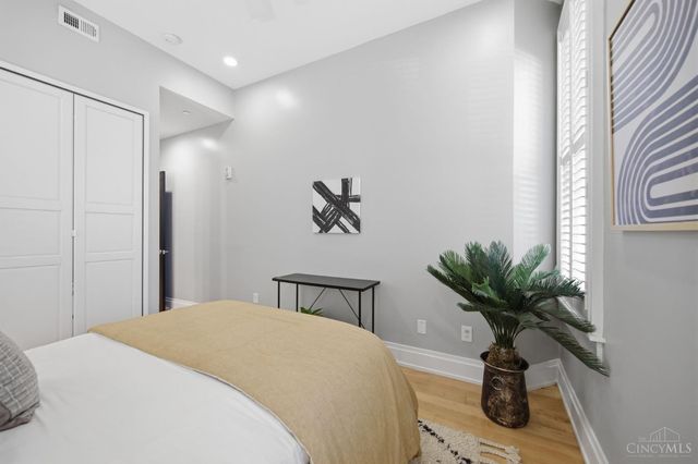 131 W Fifteenth Street, Cincinnati, OH 45202