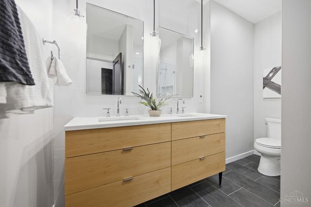 131 W Fifteenth Street, Cincinnati, OH 45202