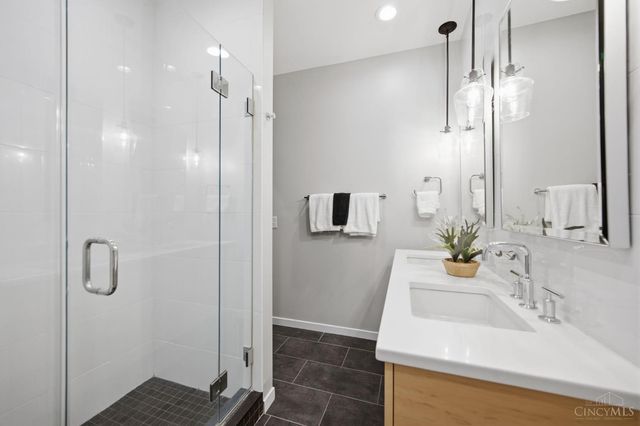 131 W Fifteenth Street, Cincinnati, OH 45202