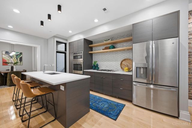 131 W Fifteenth Street, Cincinnati, OH 45202