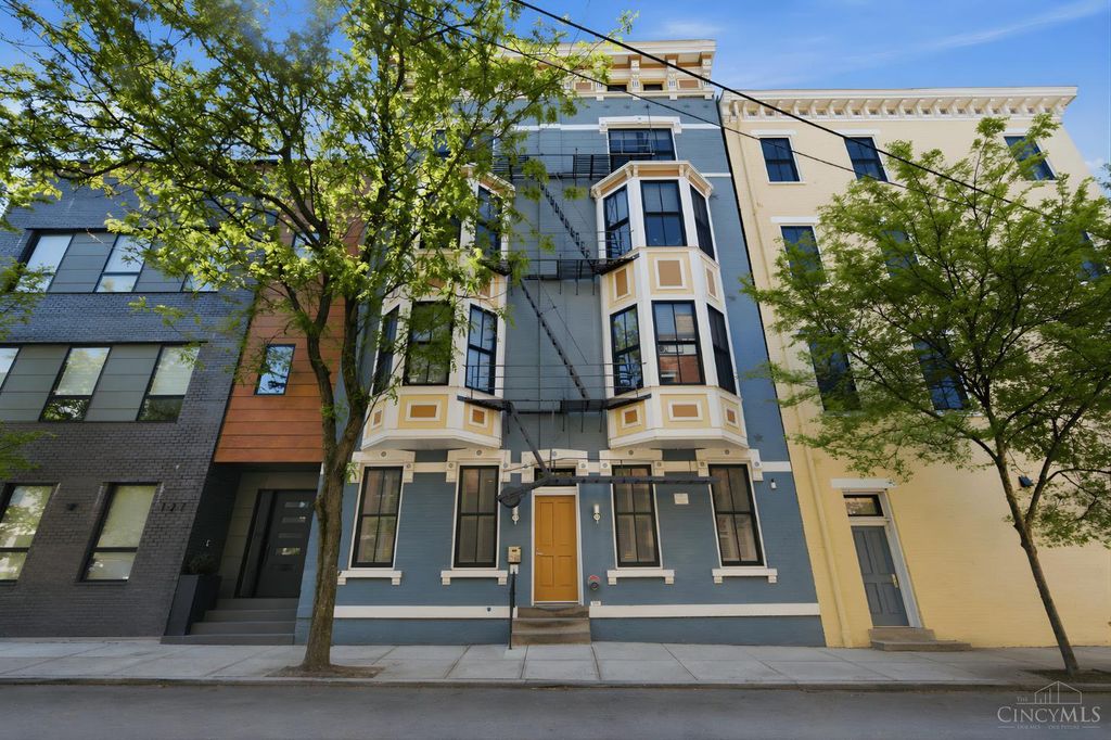 131 W Fifteenth Street, Cincinnati, OH 45202