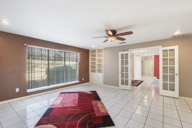 402 W Court Ave, Fort Davis, TX 79734