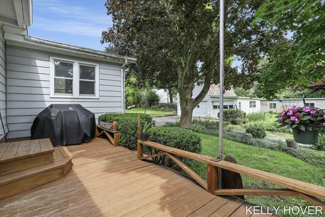1191 144th Avenue, Dorr Twp, MI 49348