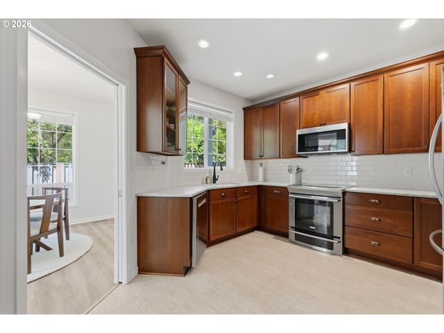 12833 Sw 116TH Ave, Tigard, OR 97223