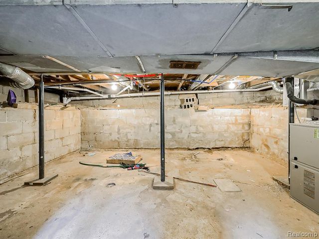 750 Scottwood Street, Pontiac, MI 48340