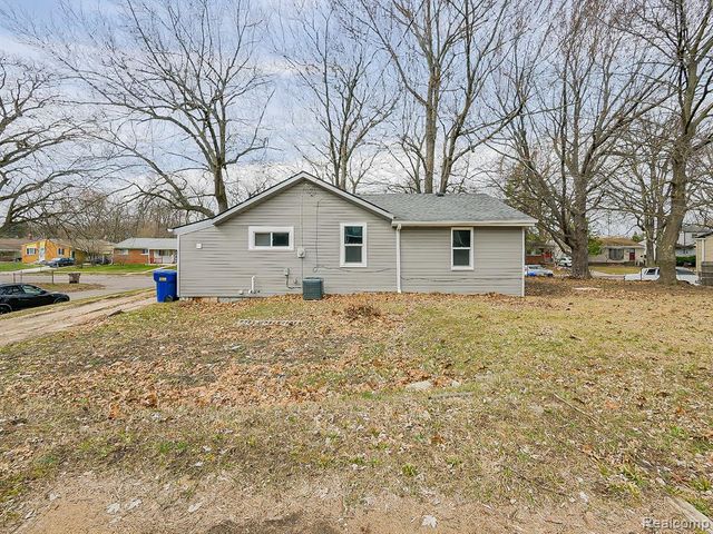 750 Scottwood Street, Pontiac, MI 48340