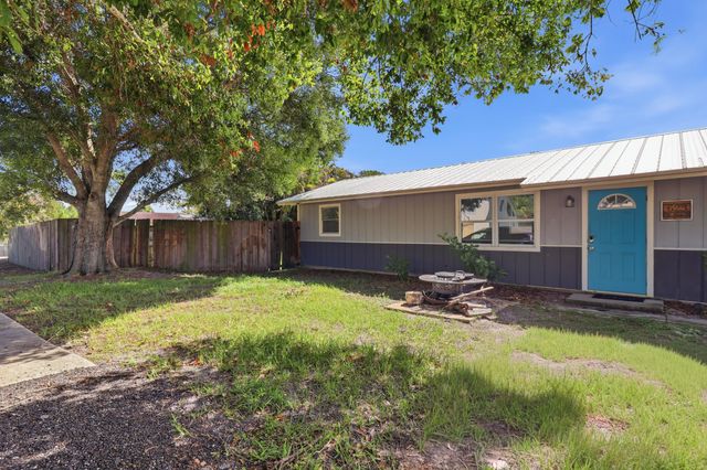 623 SW 35th Street, Palm City, FL 34990