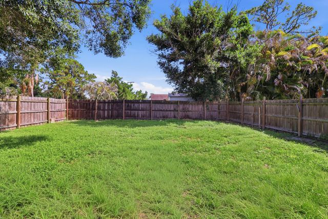 623 SW 35th Street, Palm City, FL 34990