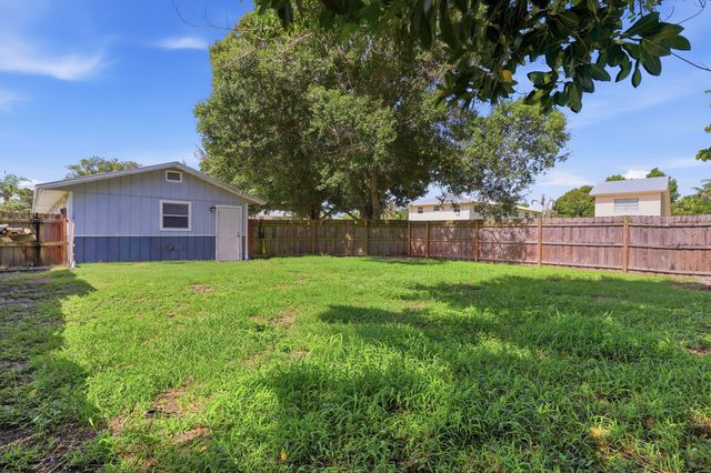 623 SW 35th Street, Palm City, FL 34990
