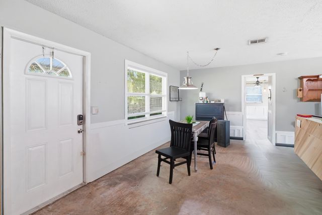 623 SW 35th Street, Palm City, FL 34990