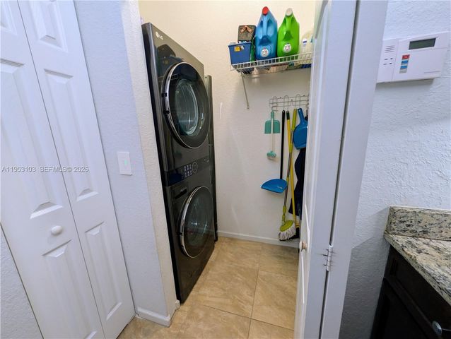 3561 Forest Hill Blvd 80, Palm Springs, FL 33406