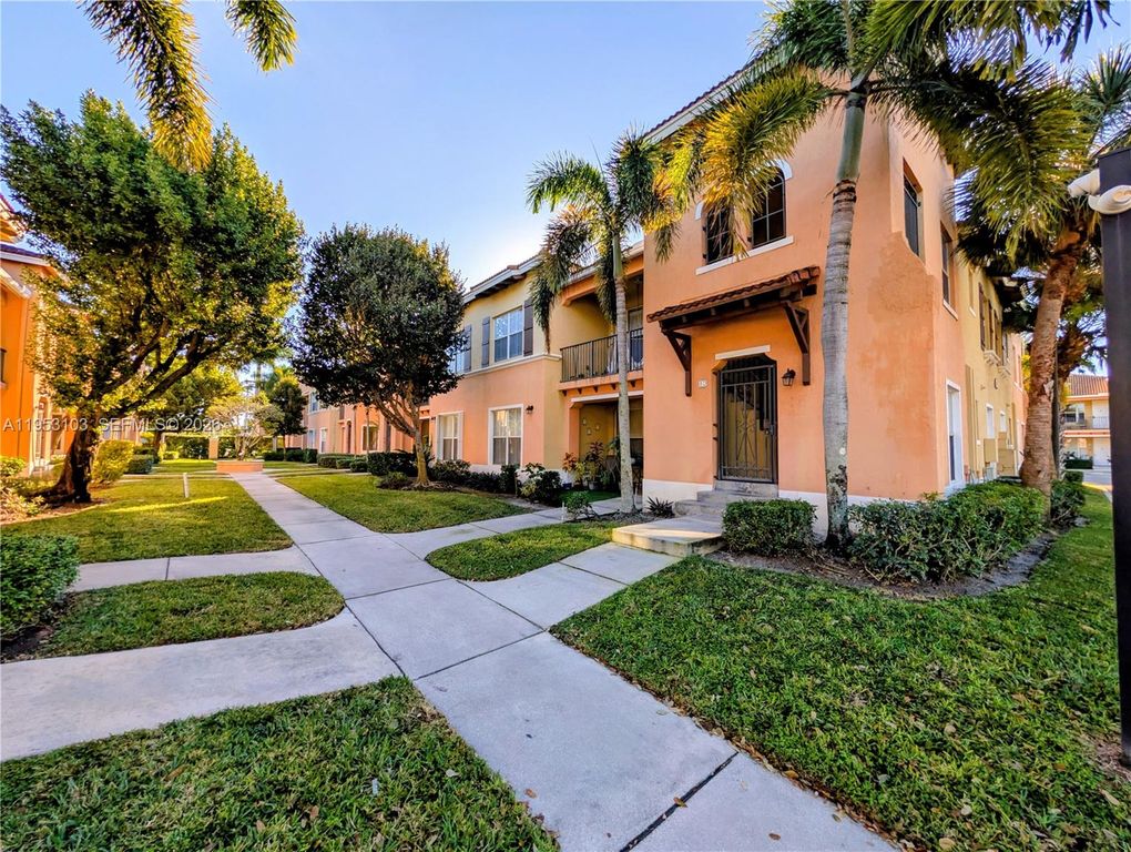 3561 Forest Hill Blvd 80, Palm Springs, FL 33406