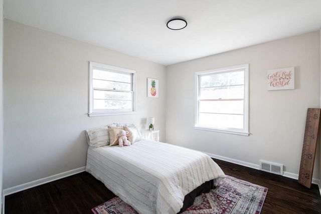 3739 N 97th PLACE, Milwaukee, WI 53222