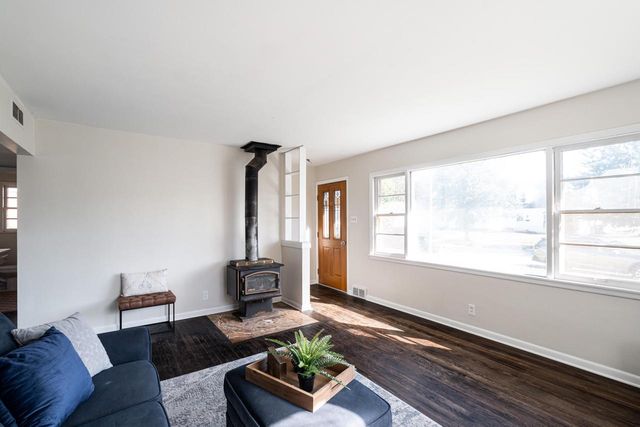 3739 N 97th PLACE, Milwaukee, WI 53222