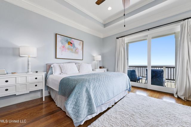 6619 Belle Fontaine Drive, Ocean Springs, MS 39564