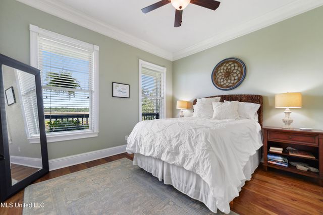 6619 Belle Fontaine Drive, Ocean Springs, MS 39564