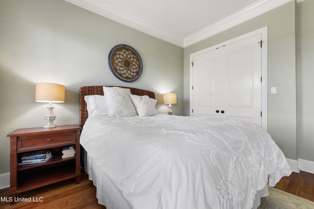 6619 Belle Fontaine Drive, Ocean Springs, MS 39564