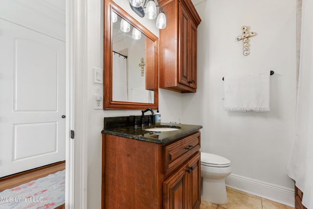 6619 Belle Fontaine Drive, Ocean Springs, MS 39564