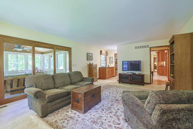 10708 Weatherstone Court, Symmes Twp, OH 45140