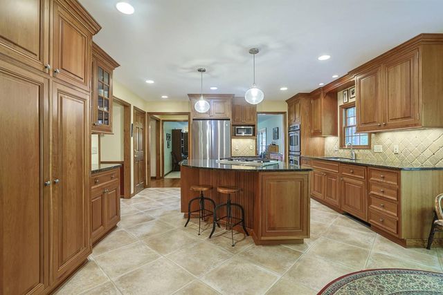 10708 Weatherstone Court, Symmes Twp, OH 45140