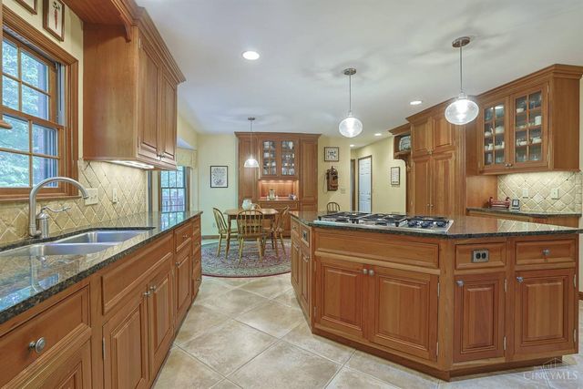 10708 Weatherstone Court, Symmes Twp, OH 45140