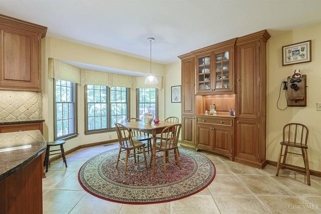 10708 Weatherstone Court, Symmes Twp, OH 45140